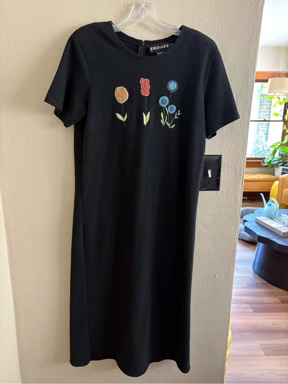 Vintage Black Mid-Length Shift Dress with Multicolor Floral Embroidery